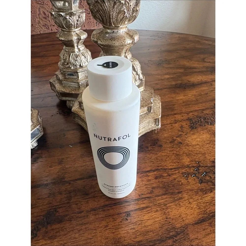 Nutrafol Strand Defender Lightweight Protective Conditioner 8 .1 oz NEW